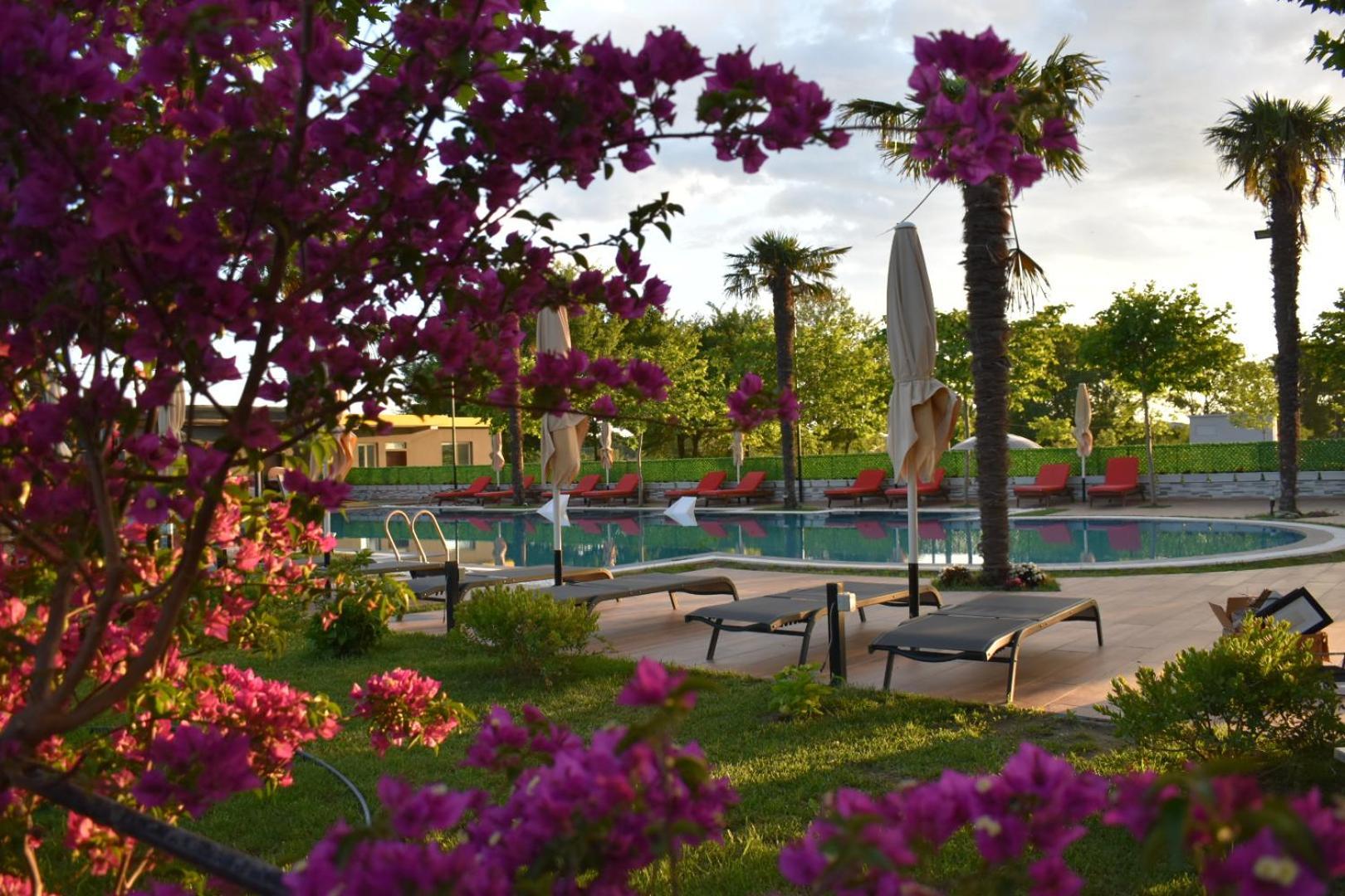 Hotel Qetesia-Te Indriti Velipojë Buitenkant foto
